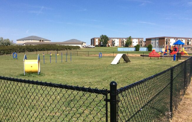 3 beds, 1 bath, 1,220 sqft, $1,299, Unit 124