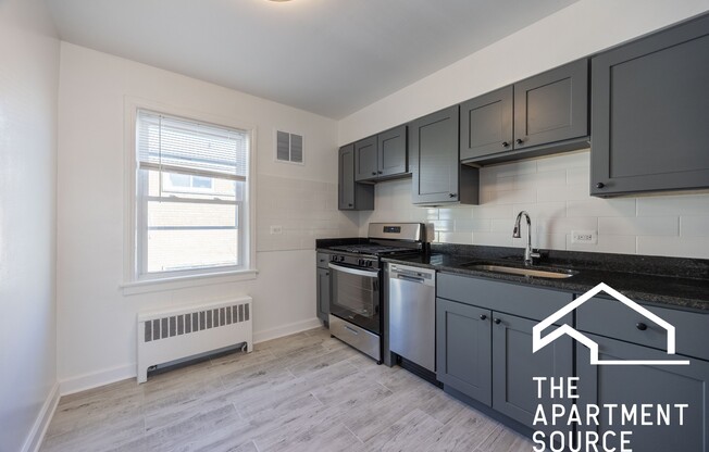 6731 N California Ave 2N