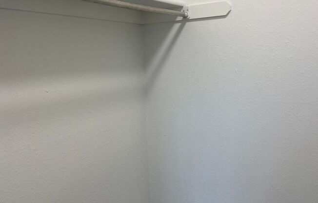 2 beds, 1 bath, 800 sqft, $1,895, Unit 1025-204