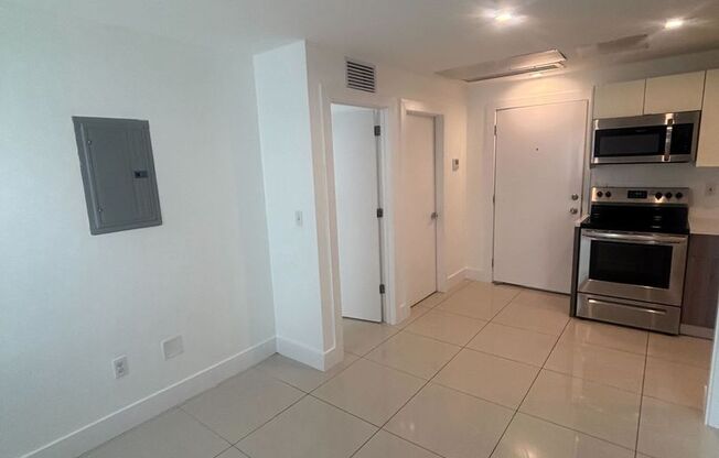2 beds, 1 bath, 550 sqft, $1,895, Unit 821-203