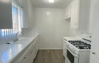 3839 Stevely Ave.
