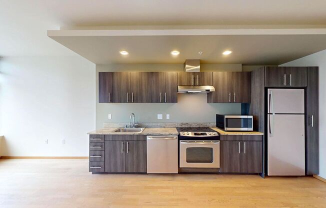 1 bed, 1 bath, 616 sqft, $2,125, Unit 618