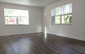 2 beds, 1 bath, $1,500, Unit # 5