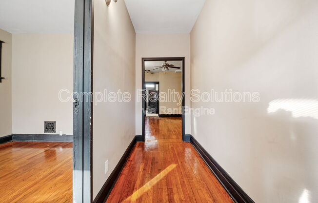 3001 S COMPTON AVE