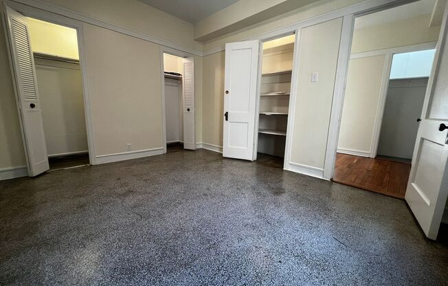 1 bed, 1 bath, 572 sqft, $1,510, Unit Old King Edward 66