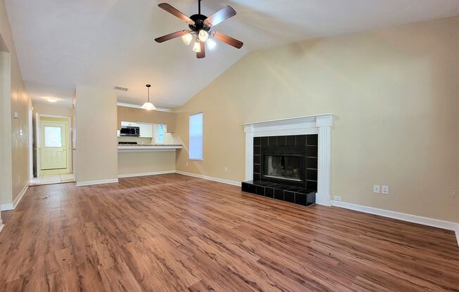 2 bedroom duplex available for a move in September 2024, wood floors, fireplace & beck deck $1450 per month