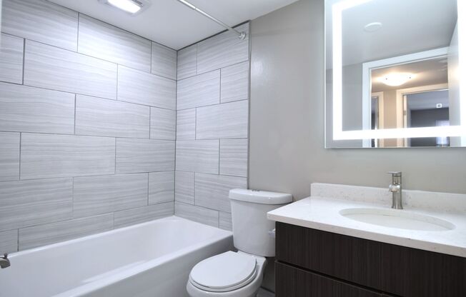 3 beds, 2 baths, 1,300 sqft, $2,470, Unit 3201-3