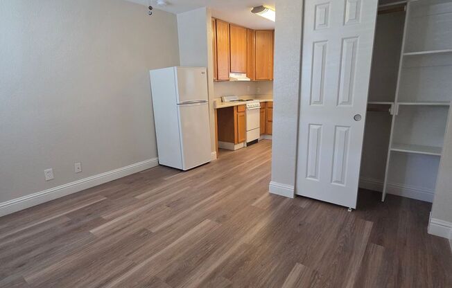 Studio, 1 bath, 270 sqft, $1,045, Unit D213
