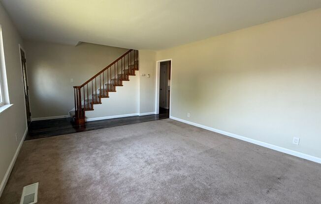 Spacious 5 bedroom 2.5 bath home in San Jose
