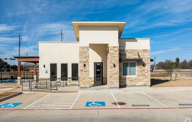 Ensign Apartments in the Heart of Ennis, Texas