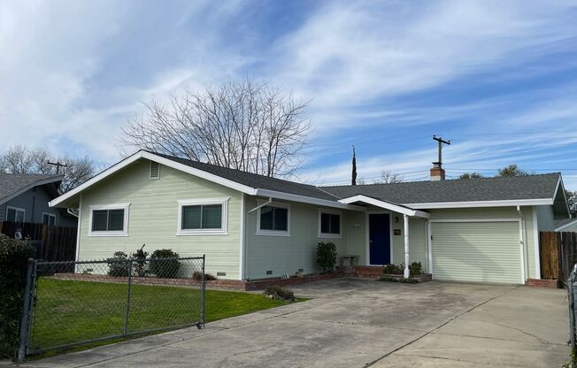 Beautifully Refreshed 3bd/1 ba Home in Citrus Heights