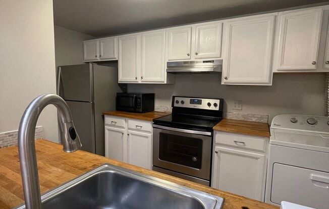361 E Clayton St Residential Complex