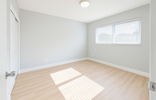 2 beds, 1 bath, 800 sqft, $2,050, Unit 02