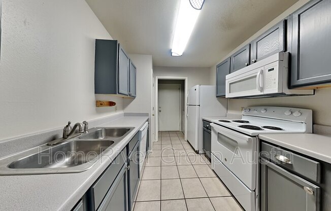894 SAGEWOOD TRL