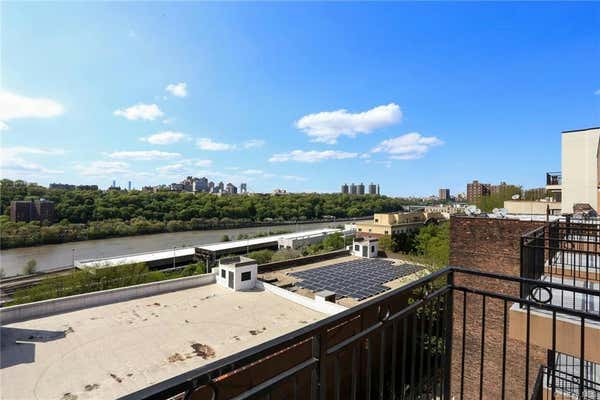 2 beds, 1 bath, 602 sqft, $2,399, Unit 6C