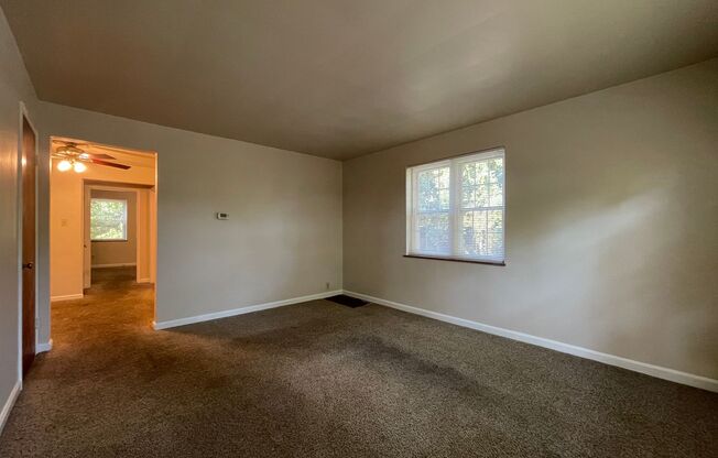 1191 Groesbeck Rd