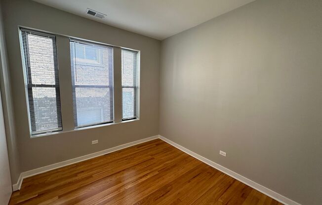 2 beds, 1 bath, $1,875, Unit 1739 #3