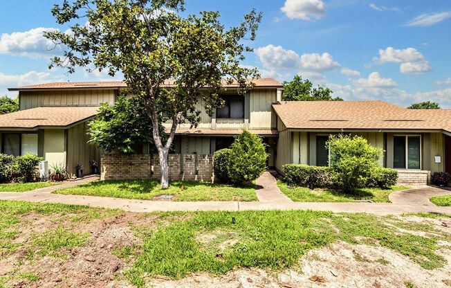 Contemporary 3/BR 1.5/BA Home with Updated Kitchen & Enclosed Patio