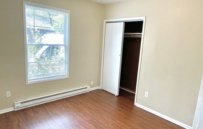 Vernon neighborhood Cape Cod style 3 bedroom home across from Alberta Park