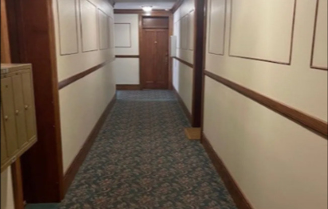 1 bed, 1 bath, 800 sqft, $775, Unit 306