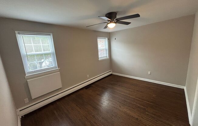 2 beds, 1 bath, 690 sqft, $1,550, Unit A2