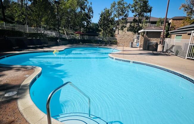 2 bed 2 bath in Rancho Mission Trails