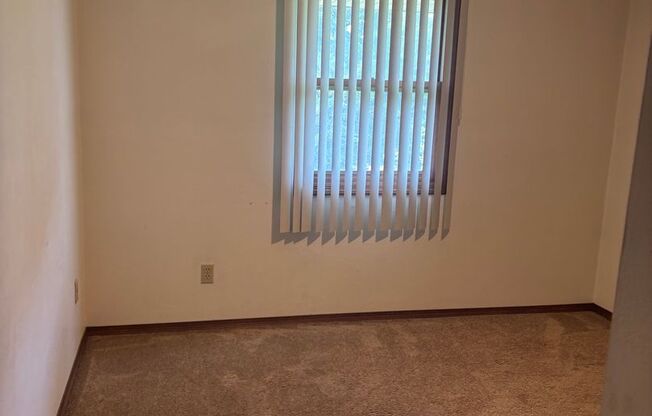 2 beds, 2 baths, 1,029 sqft, $1,229, Unit 1401 029