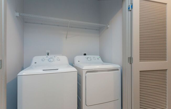 1 bed, 2 baths, 945 sqft, $1,975, Unit Heritage East- Unit 212