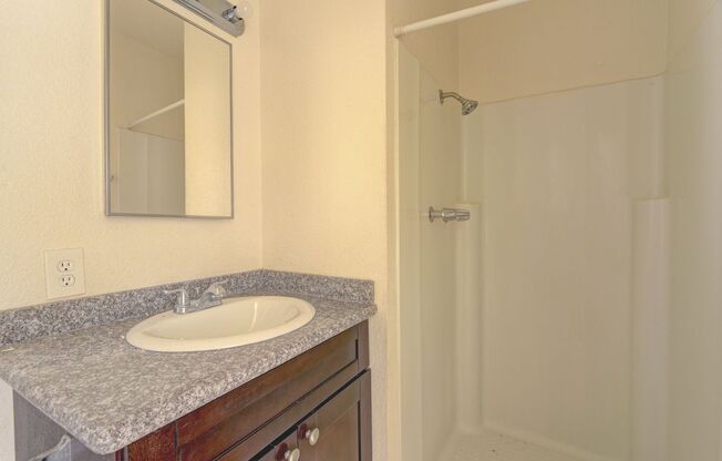 3639 KOLENDO CT LAS VEGAS, NV 89103-1422