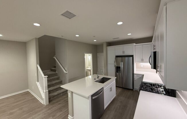 West Creek 3 Bedroom Home for Rent in Valencia!