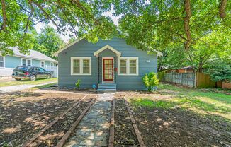 Beautifully remodeled campus home!