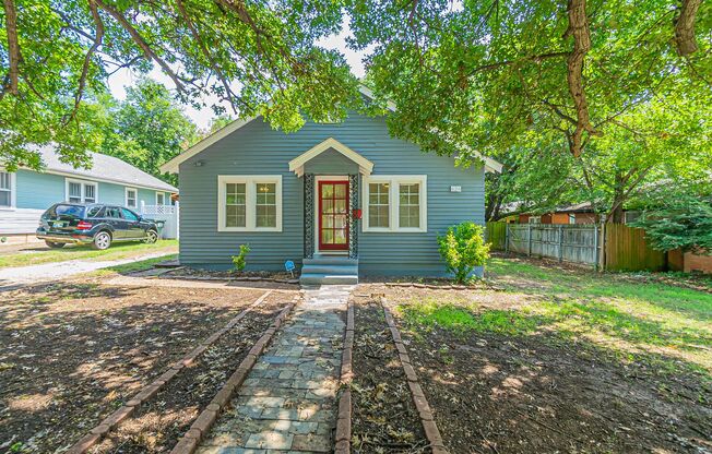 Beautifully remodeled campus home!