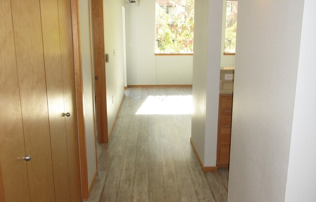 The Lexis - 1 bed/1 bath Pearl District condo w/parking/balcony/some utilities