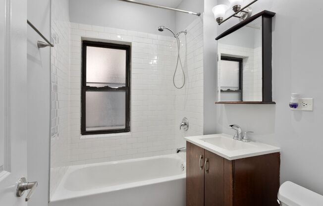 The Albany Park Place