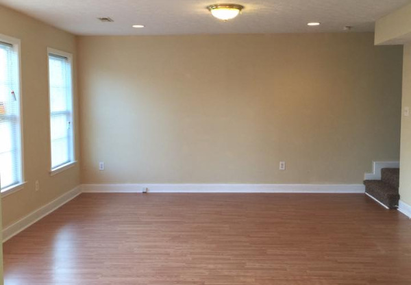 6901 ELLESMEREDRIVE