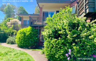 3261 Fuhrman Ave E
