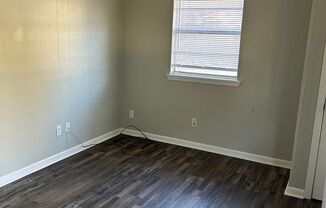 1 bed, 1 bath, $550