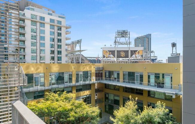 1 bed, 1 bath, $2,395, Unit #428