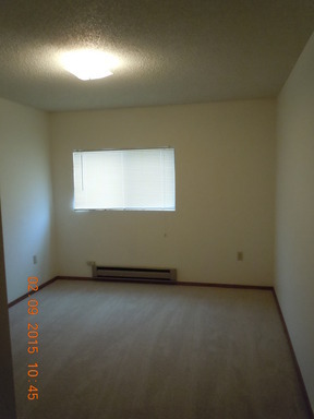 2 beds, 1 bath, 750 sqft, $745, Unit 305