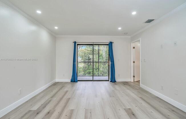 10405 NORTHWEST 11 ST