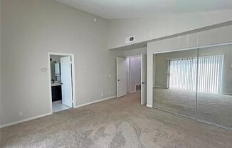 3 beds, 2.5 baths, 2,054 sqft, $3,995, Unit 18