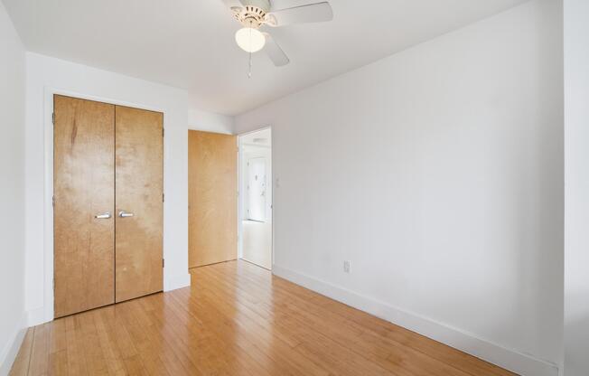2 beds, 2 baths, $3,700, Unit PHC
