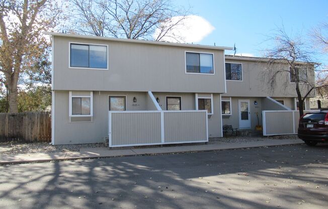 1925 Ross Ct Apt A