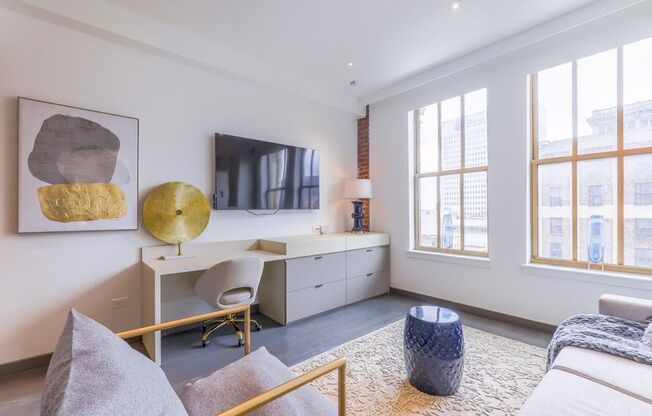 Studio, 1 bath, 325 sqft, $2,200, Unit 311