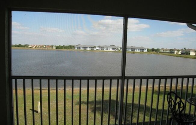 2 beds, 2 baths, $2,700, Unit Unit 326