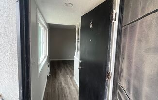 1 bed, 1 bath, $2,400, Unit 8