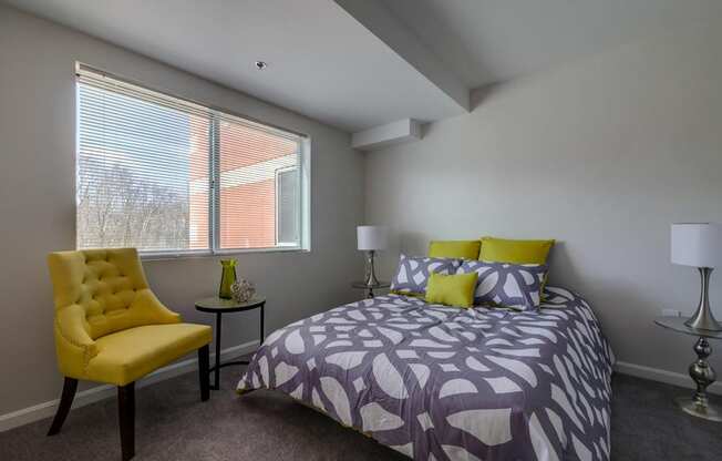 Large Bed  at Carisbrooke at Manchester Apartments, Manchester, New Hampshire