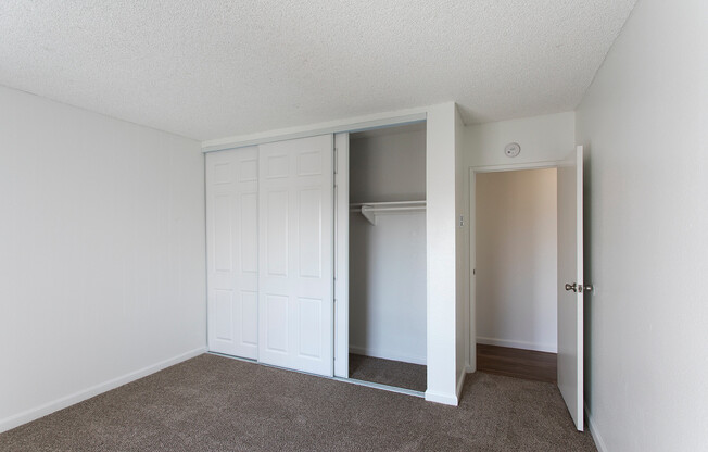 3 beds, 2 baths, 1,186 sqft, $3,195, Unit F-08