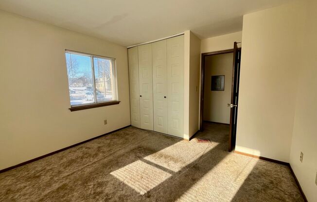 1 bed, 1 bath, $950, Unit 72