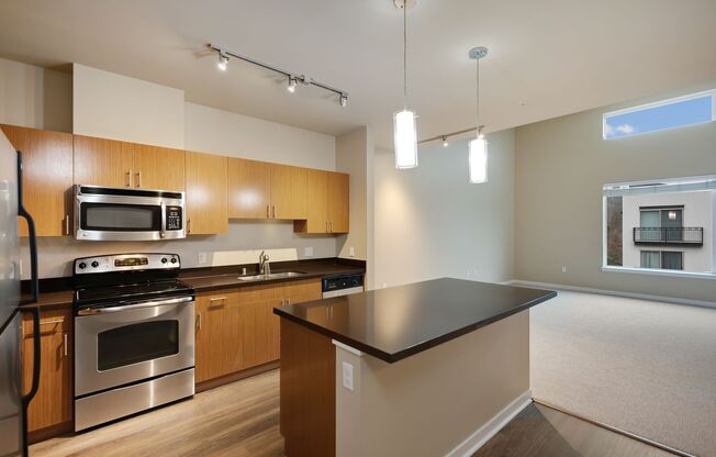 1 bed, 1 bath, 698 sqft, $1,995, Unit B145